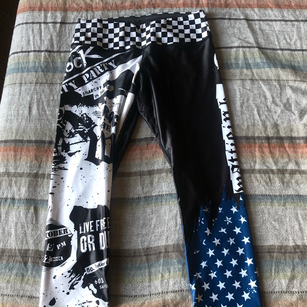 Wattie Ink crop leggings